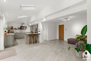 Photo 23- click for photo gallery